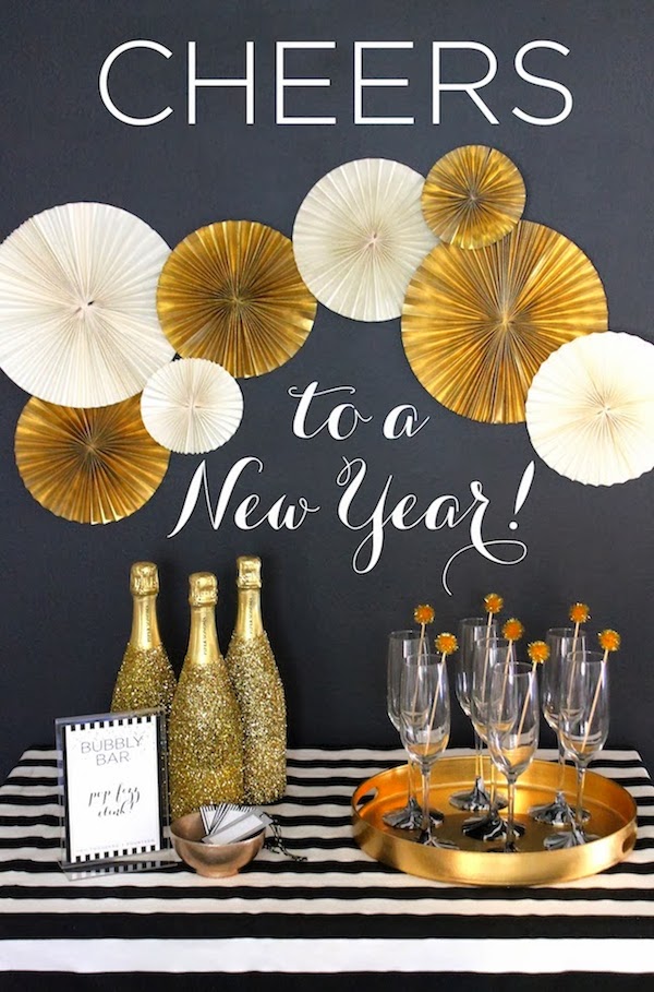 Golden New Year's Party Decoration Ideas