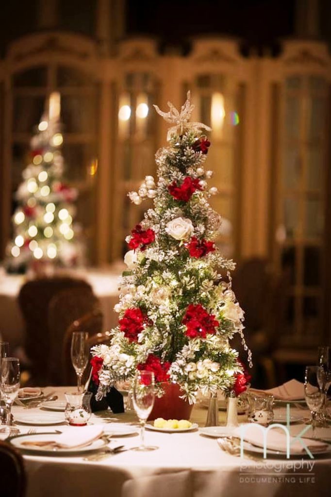 Christmas-tree-wedding-decor