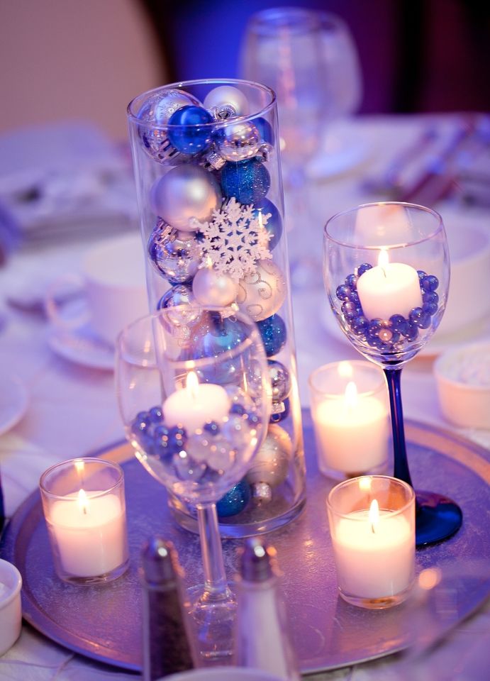 blue-ornaments-wedding-decor