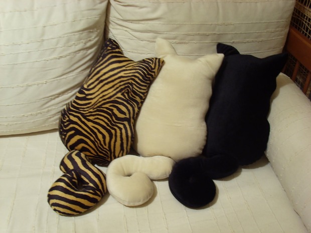 cat-designed-pillows