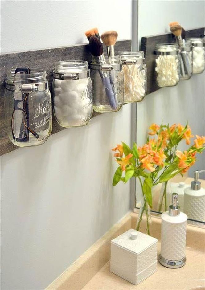 mason-jars-bathroom-decor