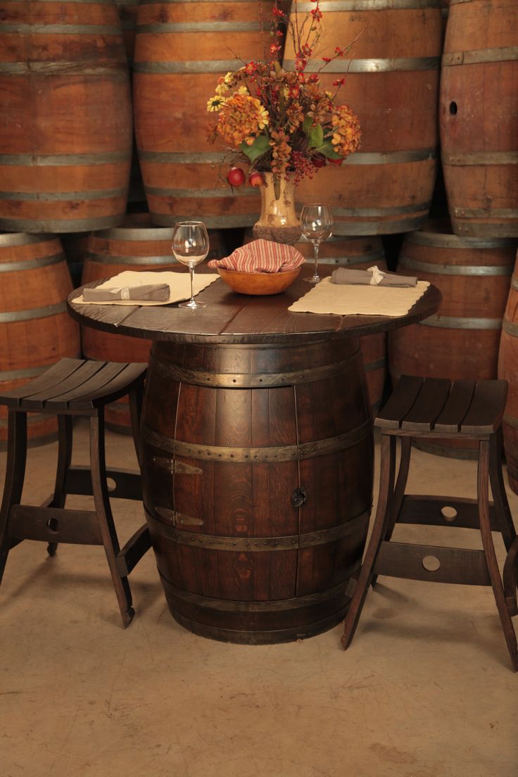 wine-barrel-elegant-table