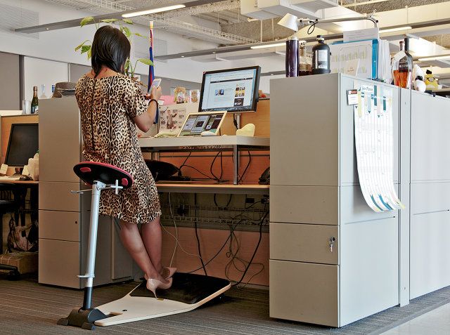 office-standing-desk-idea