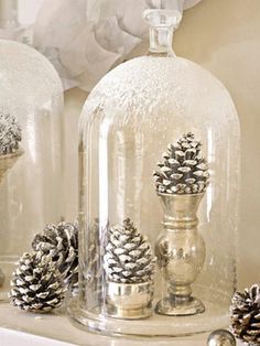 snowy-pinecone-decor-element