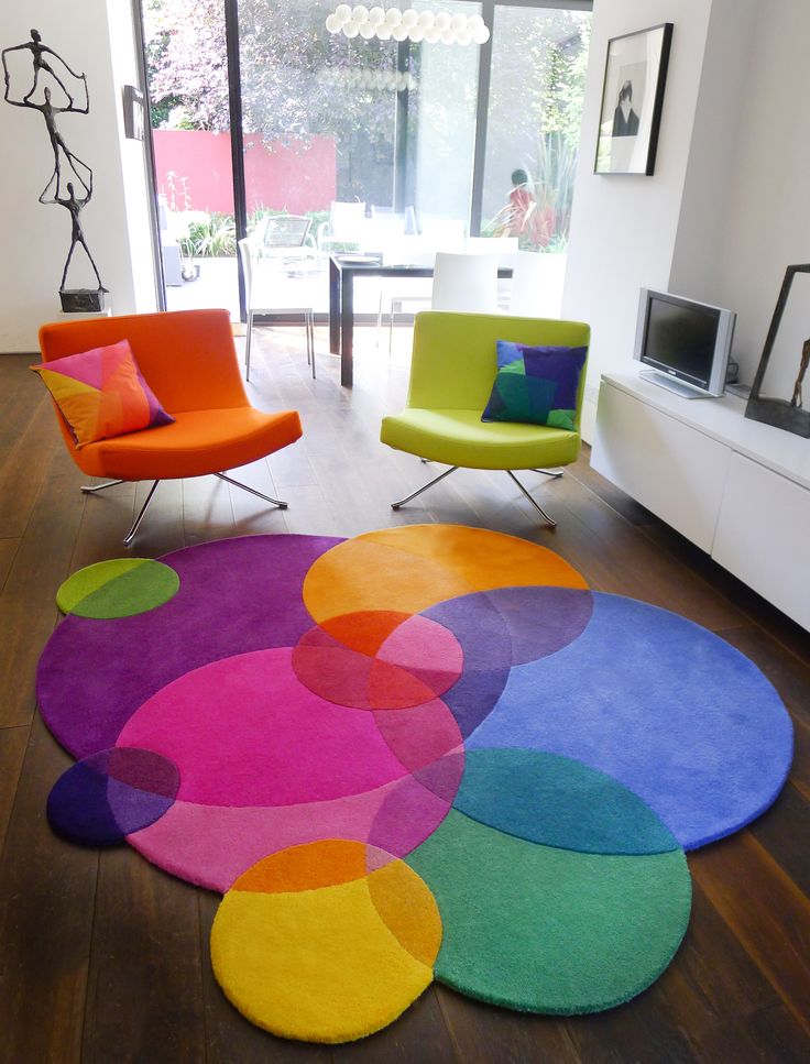 rainbow-colored-rug