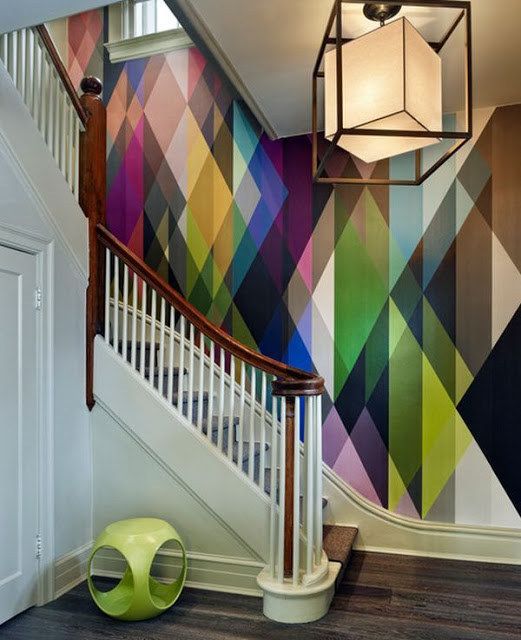 staircase-painted-wall-decor