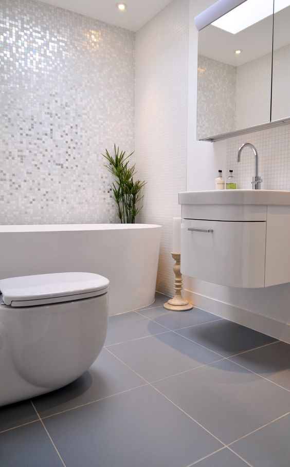 contemporary-white-accent-bathroom-walls