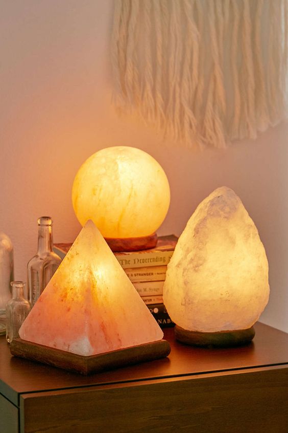 globe-stone-lamps
