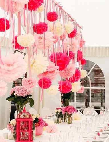 hanging-valentines-day-table-decor