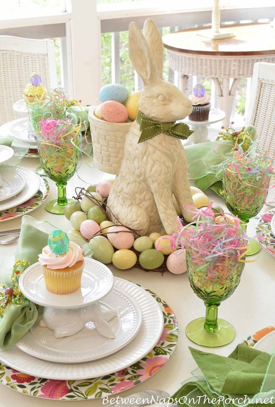 cheerful-easter-table-decor