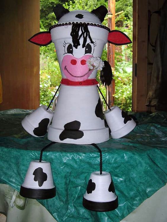cow-decorative-clay-pot