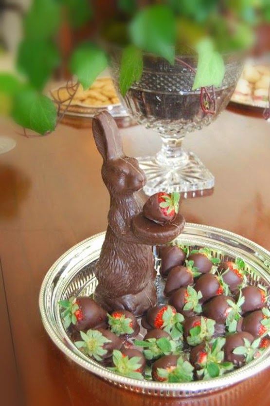dipped-straberries-bunny-decor