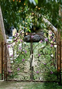 Fascinating Garden Gates Ideas That Will Inspire You